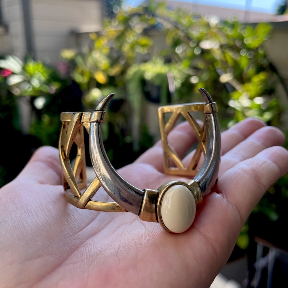 House of Harlow 1960 Horn Cuff Bracelet